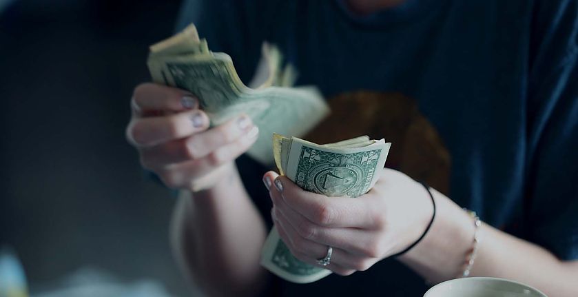 Bildquelle: https://www.pexels.com/photo/numbers-money-calculating-calculation-3305/ Bildquelle: https://www.pexels.com/photo/numbers-money-calculating-calculation-3305/