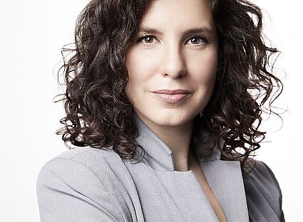 Stella Zimpfer, Brand Consultant Stella Zimpfer, Brand Consultant